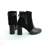 Ботинки на устойчивом каблуке черного цвета Арт. 805-1Ок