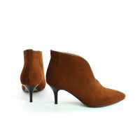 Ботильоны с глубоким вырезом из рыжей замши на шпильке Арт. 657-6/36