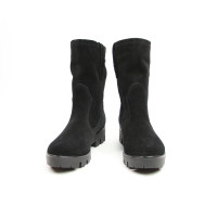 Напівчоботи із чорної замші на тракторній підошві Арт. 12-2(S2)