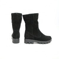Напівчоботи із чорної замші на тракторній підошві Арт. 12-2(S2)