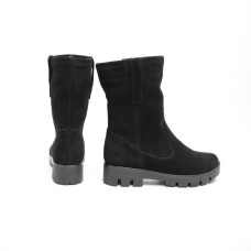 Напівчоботи із чорної замші на тракторній підошві Арт. 12-2(S2)