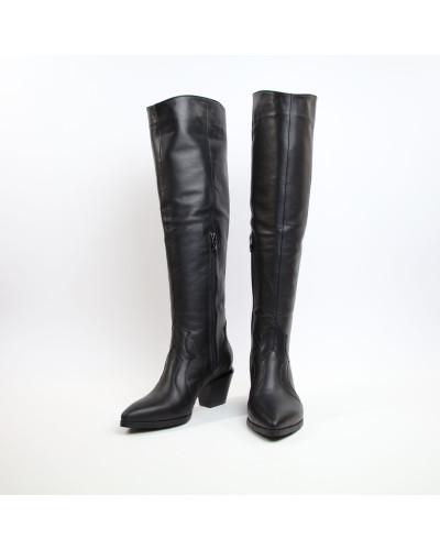 Класичні чоботи із чорної шкіри Арт. 657-12/57