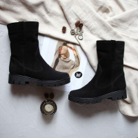 Напівчоботи із чорної замші на тракторній підошві Арт. 12-2(S2)