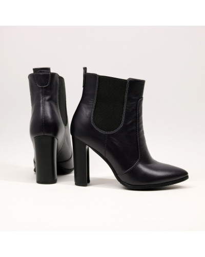 Ботинки из кожи цвета баклажан на каблуке Арт. 35-14/32