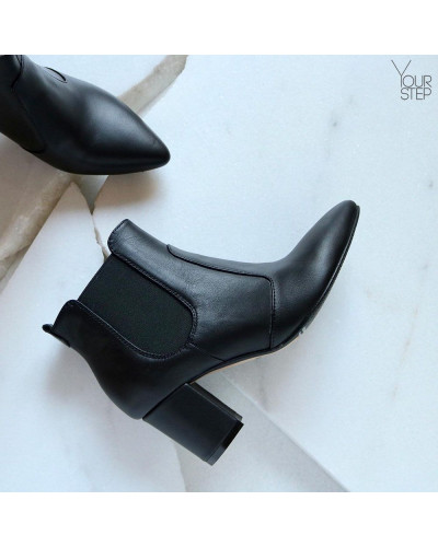 Напівчоботи із чорної шкіри на підборах Арт. 657-9/41Ок