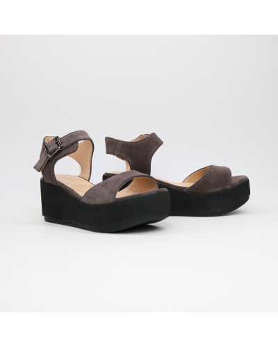 Босоніжки з замші на танкетці Арт. 352-2