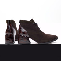 Ботильоны из замши цвета шоколад с обтяжным каблуком Арт. 657-10/w324Ок