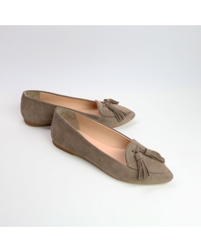 Замшевые балетки с кистями в цвете капучино (Арт.17-7К)