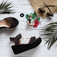 Босоніжки з замші на танкетці Арт. 352-2