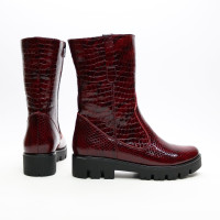 Полусапоги из лаковой кожи под рептилию в цвете бордо Арт. 12-2(S2)