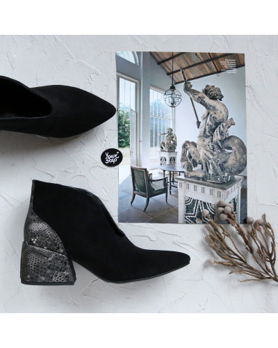 Ботильоны с глубоким вырезом из черной замши со вставкой Арт. 657-7/w324Ок