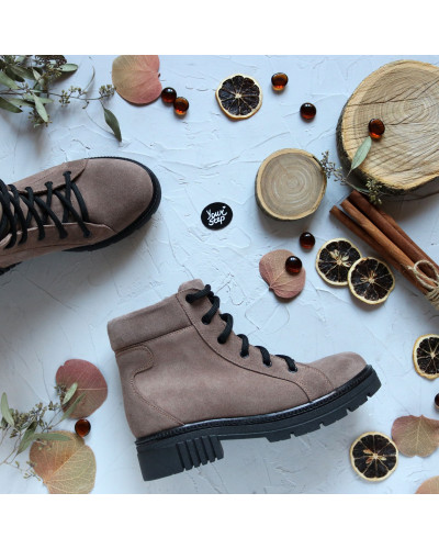 Ботинки со шнуровкой из замши оттенка капучино Арт. As-4/17