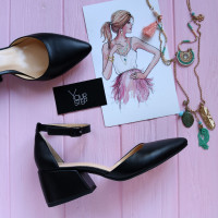 Босоніжки з чорної шкіри з гострим носом Арт. 657-4/w324Ок