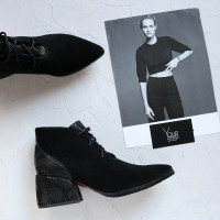 Ботильоны из черной замши с обтяжным каблуком Арт. 657-10/w324Ок
