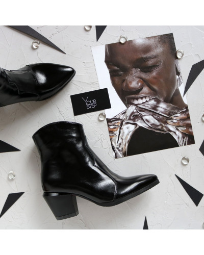 Лакові чорні Козаки Арт. 657-11/57