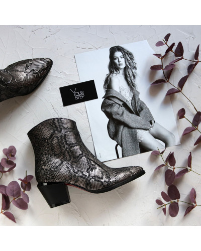 Козаки із сірого нубуку Арт. 657-11/57