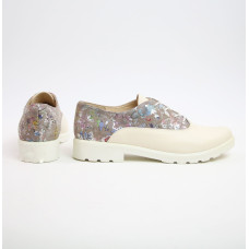 Туфли из бежевой кожи с цветочным принтом Арт. 05-6/129