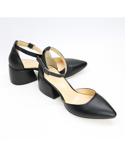 Босоніжки з чорної шкіри з гострим носом Арт. 657-4/w324Ок