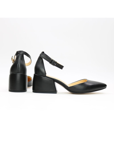 Босоніжки з чорної шкіри з гострим носом Арт. 657-4/w324Ок