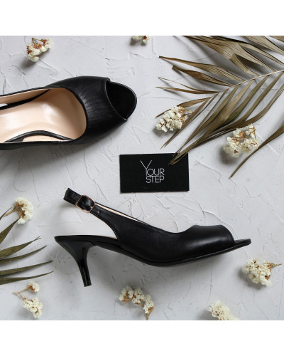 Босоніжки з чорної шкіри на шпильці Арт. 605-9/36