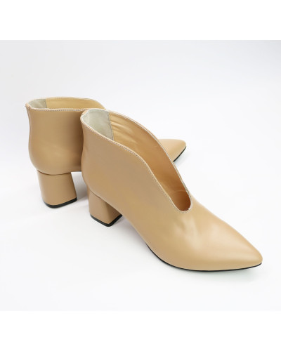 Ботильоны с глубоким вырезом из карамельной кожи на обтяжном каблуке Арт. 657-6/47Ок