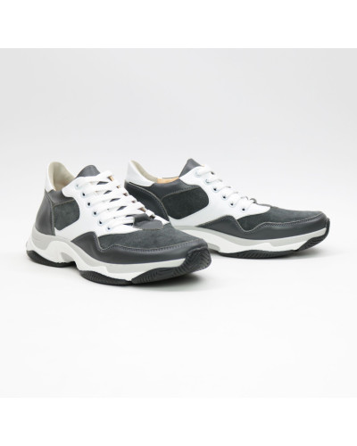 Кроссовки серого цвета с белыми вставками Арт. Om-1(Крос3)