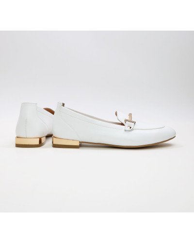 Білі шкіряні лофери Арт. 156-1/33-2578