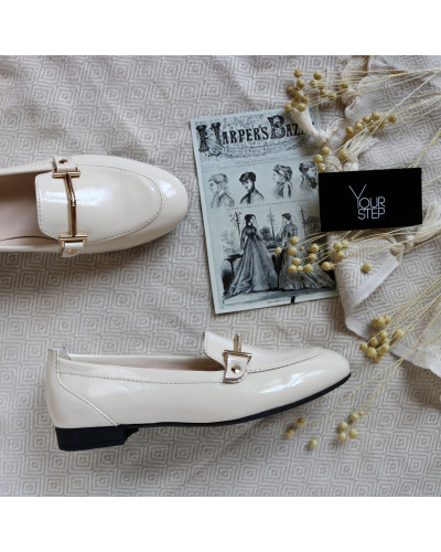 Бежеві лакові лофери Арт. 156-1Hill-2578