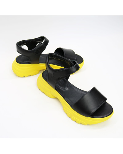 Сандалі з чорної шкіри на липучках Арт. 10-24/193