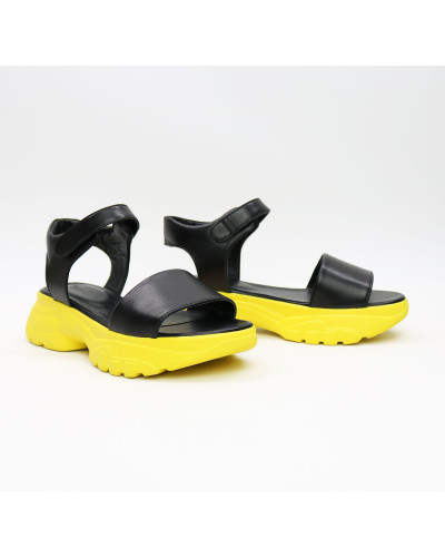 Сандалі з чорної шкіри на липучках Арт. 10-24/193