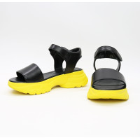 Сандалі з чорної шкіри на липучках Арт. 10-24/193