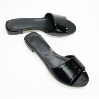 Чорні лакові шльопанці Арт. 10-26/33