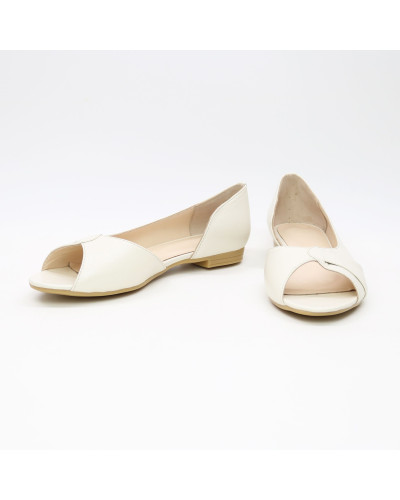 Шкіряні балетки бежевого кольору Арт. 05-2