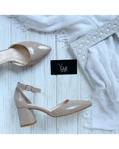 Бежеві лакові босоніжки з гострим носом Арт. 657-4/47 Ок