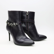 Ботинки из кожи цвета баклажан на шпильке с фурнитурой Арт. 35-10/35-3647