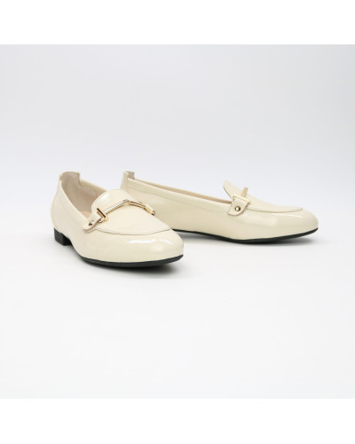 Бежеві лакові лофери Арт. 156-1Hill-2578