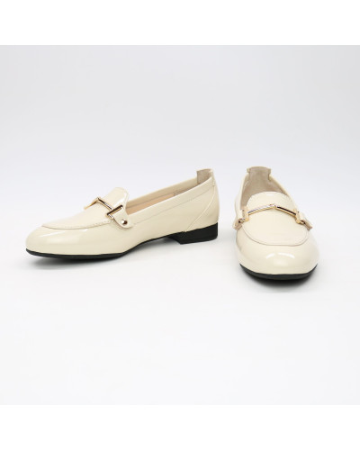 Бежеві лакові лофери Арт. 156-1Hill-2578