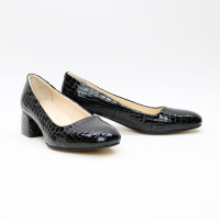 Туфли из лаковой кожи черного цвета под рептилию на низком каблуке Арт. 456-1/53Ок