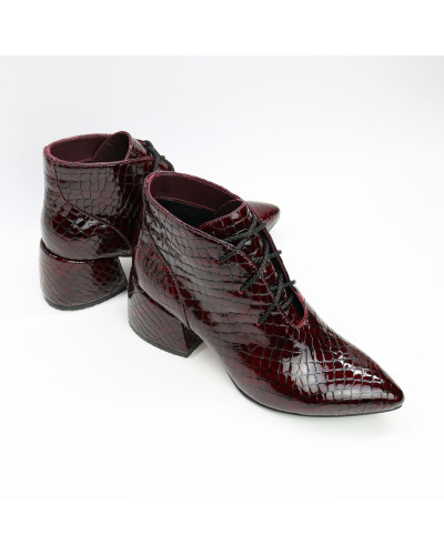 Ботильоны из лаковой кожи под рептилию в цвете бордо Арт. 657-10/w324Ок