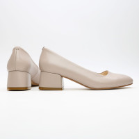 Туфли из бежевой кожи на низком каблуке Арт. 456-1/53Ок