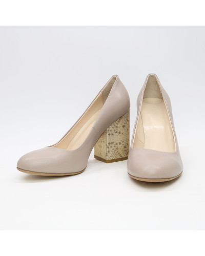 Туфли из бежевой кожи на устойчивом каблуке Арт. 95-1/49Ок