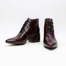 Ботильоны из лаковой кожи под рептилию в цвете бордо Арт. 657-10/w324Ок