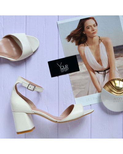 Босоніжки з бежевої шкіри на підборах Арт. 605-11/47Ок