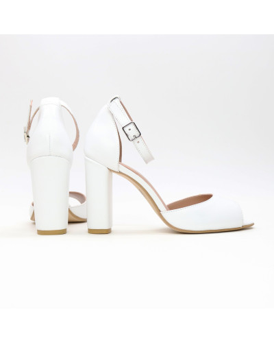 Босоніжки з білої шкіри Арт. 95-6(2)/24ОК