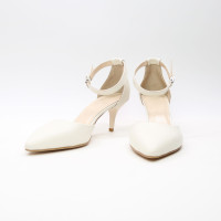 Босоніжки з бежевої шкіри з гострим носом Арт. 657-4/36