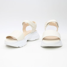 Сандалі з бежевої шкіри на липучках Арт. 10-24/193