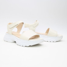 Сандалі з бежевої шкіри на липучках Арт. 10-24/193