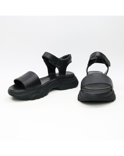 Сандалі з чорної шкіри на липучках Арт. 10-24/193