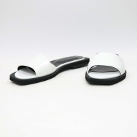 Білі лакові шльопанці Арт. 10-26/0504