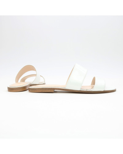 Білі лакові шльопанці Арт. 10-7